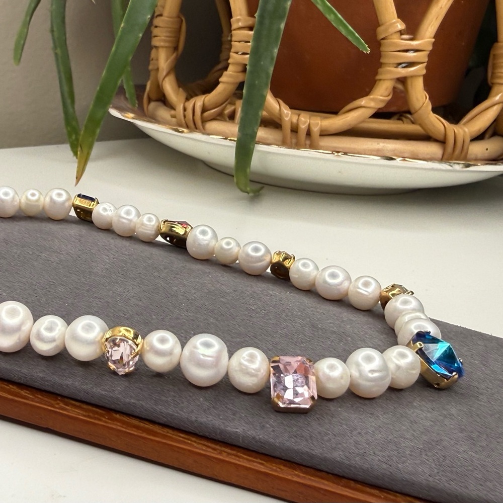 Martha Calvo Pearl Crystal Charm Necklace Gold Multicolor Statement 18” - Picture 5 of 9